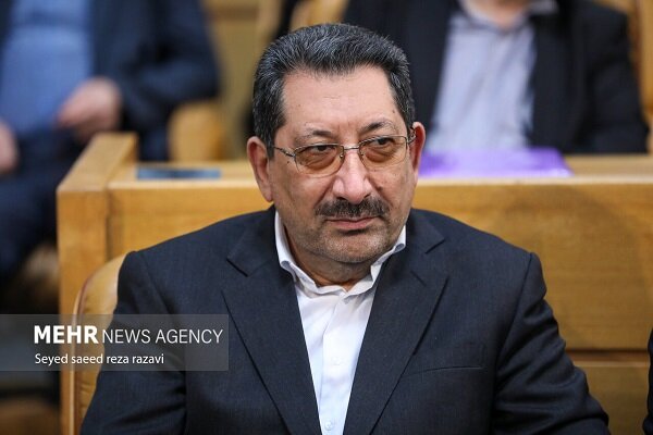 تأکید وزیر صمت بر لزوم همگون‌سازی قوانین با شرایط فعلی تولید