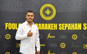 کارت بازی بازیکن جنجالی سپاهان صادر شد + عکس