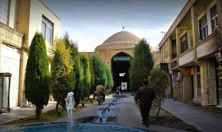 معماری مساجد اصفهان؛ اینجا هر کاشی با خدا نجوا می‌کند