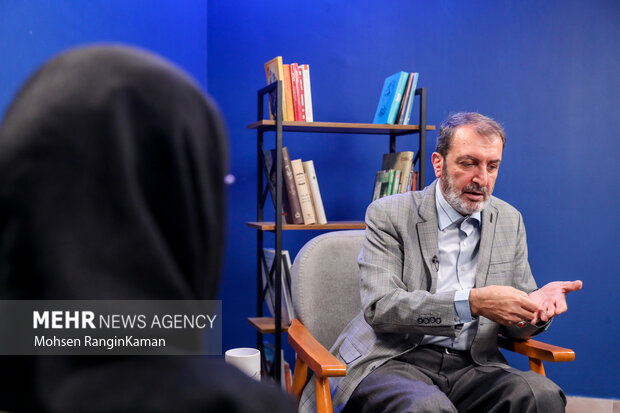 بازنمایی همزمان سوگ و حماسه؛ رسانه نباید از جامعه عقبتر باشد!