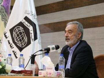 مادران معماران فرهنگ توحید در خانواده هستند