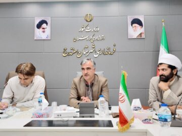 پویش مهر باید فراتر از کمک مالی و در مسیر عدالت آموزشی حرکت کند