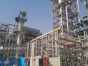 واحد تولید مواد اولیه سوخت جت (KHT) در اصفهان افتتاح شد