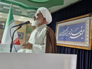 عزت و اقتدار ملی برابر دشمنان در گرو تکیه بر رهبری است