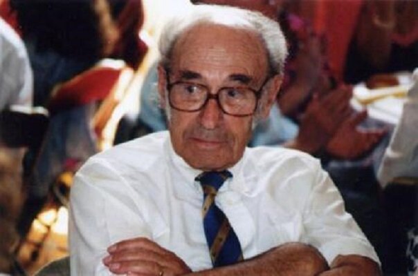 ژیلبر لازار، مسافری از غرب که در زبان فارسی خانه ساخت