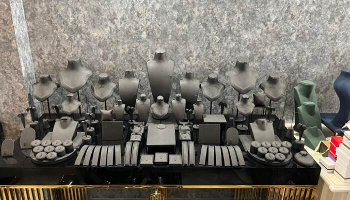 نکته طلایی در طراحی ویترین طلافروشی برای جذب مشتری بیشتر