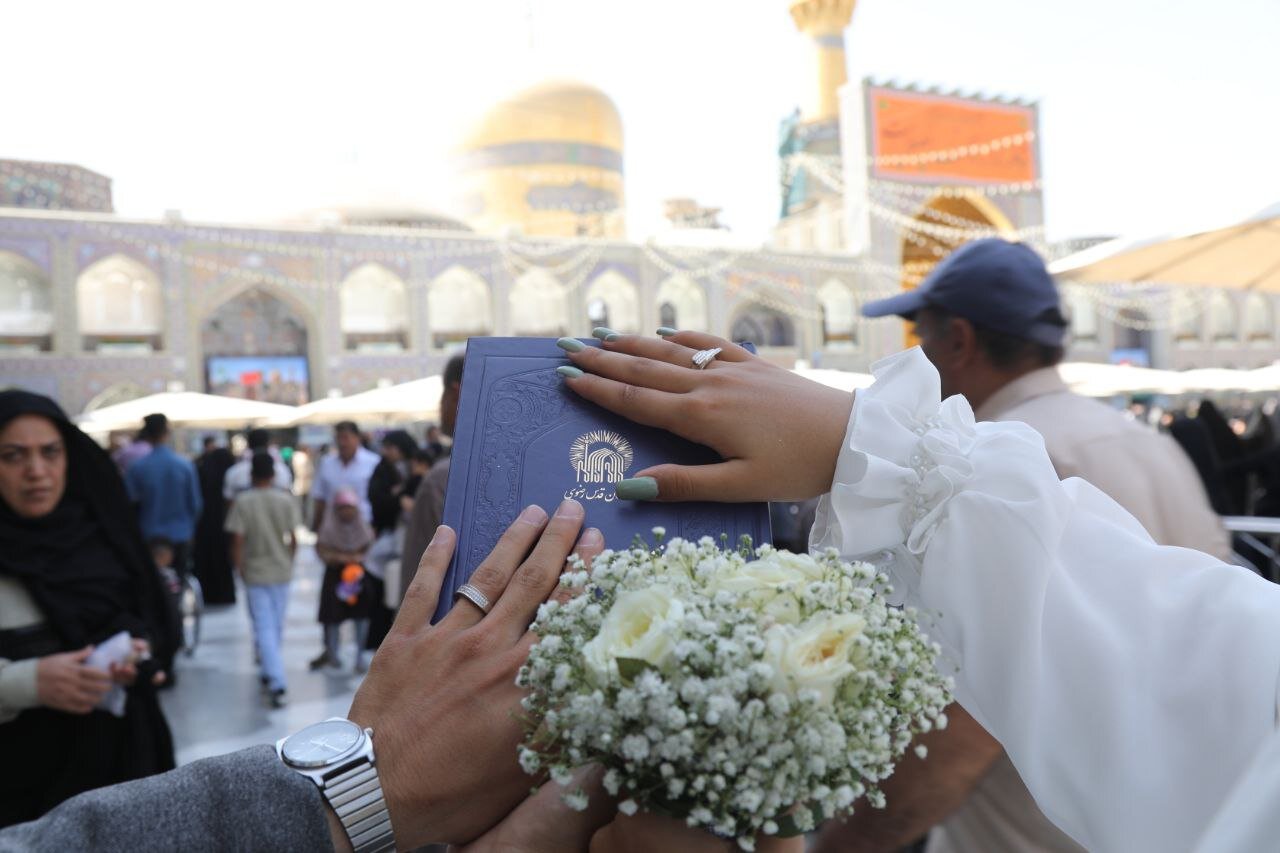 پیوند صدساله در روز میلاد نبوی؛ «عقد بالا سر حضرت» در حرم رضوی