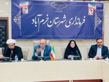 راهبرد دشمن ایجاد جدایی بین مردم و مسئولان است