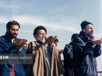 شهیدابوترابی‌فرد؛ از تقریظ بر پاسیاد خاک تا ندای اسلام رحمانی در اسارت
