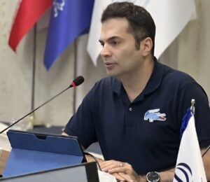 موفقیت در کنکور به پول وابسته نیست؛ انگیزه و هدف حرف اول را می‌زند