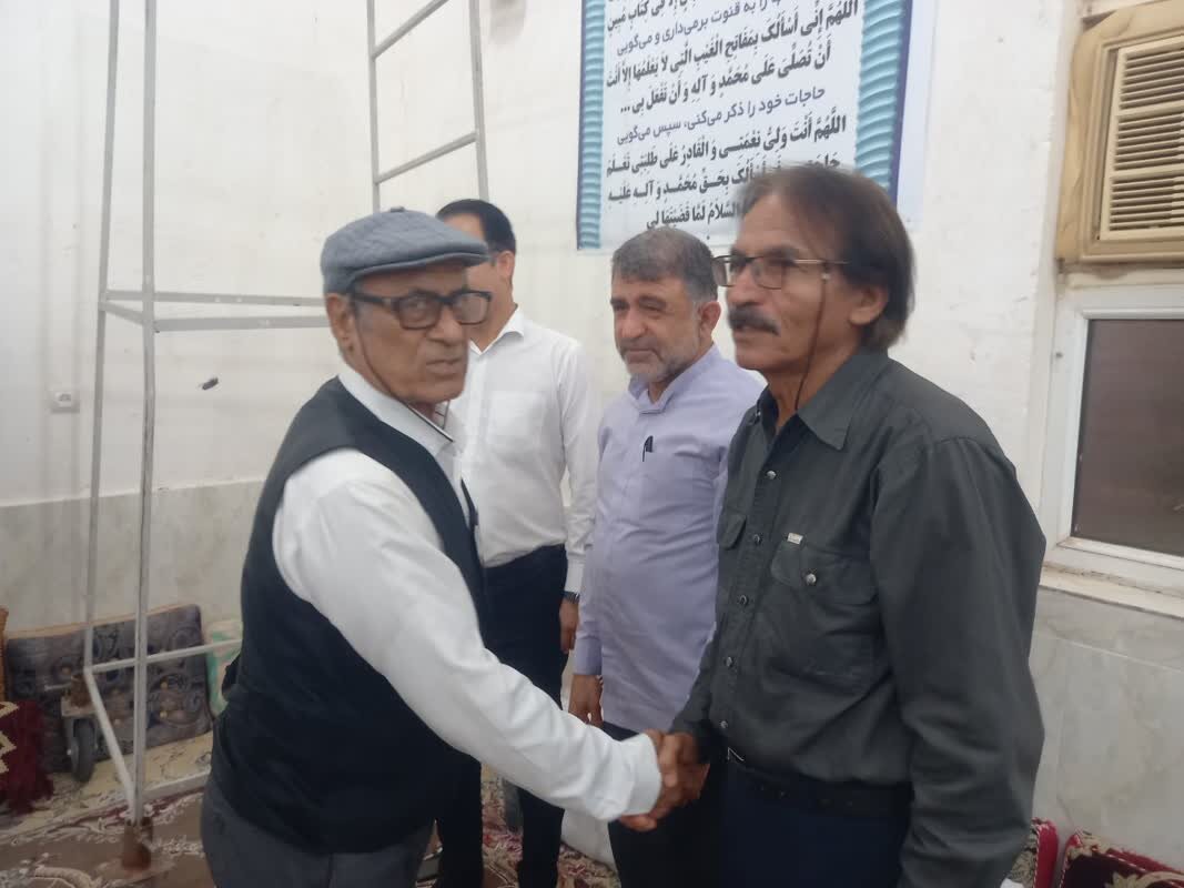 مراسم بزرگداشت استاد ایرج صغیری در آبدان برگزار شد