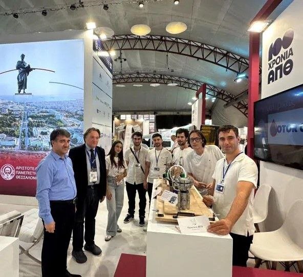 حضور سفارت ایران با نمایش فرهنگ ایران در نمایشگاه تسالونیکی