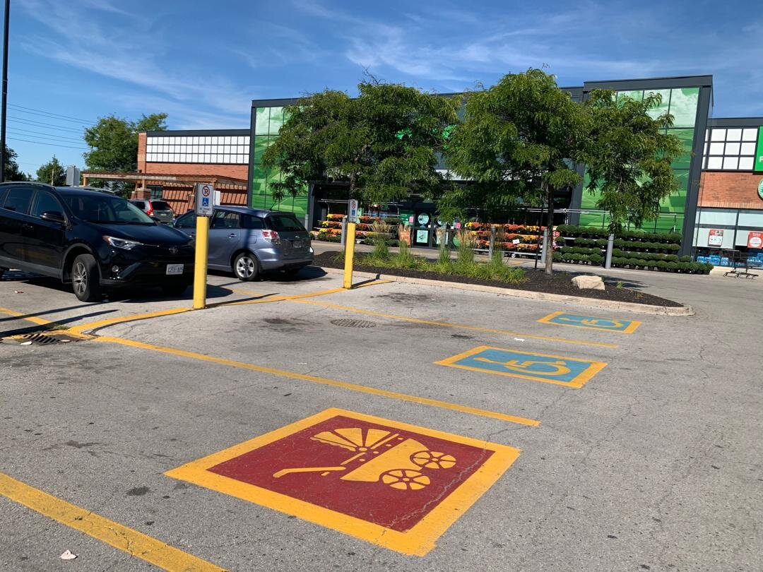 تابلوهایی که صدای معلولان را به شهر نمی‌رسانند