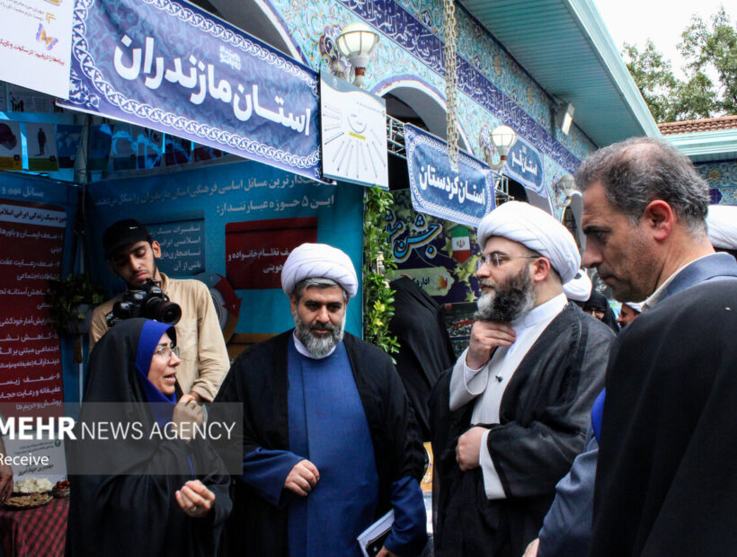 نمایشگاه ره بانو افتتاح شد