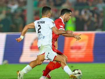 گلایه مهاجم ملی‌پوش پرسپولیس: دو سال است خط می‌دهند من را بزنند!