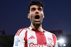 تساوی المپیاکوس مقابل پافوس؛ طارمی شانس آورد اخراج نشد!