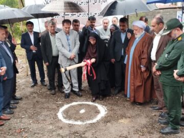 کلنگ زنی مدرسه ۶ کلاسه «اولیا» در آستارا