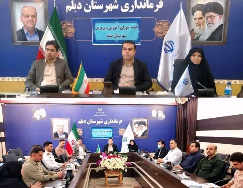 ۷۲۰۰ دانش‌آموز دیلمی آماده ورود به سال تحصیلی جدید هستند