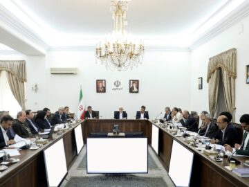 عارف: بودجه دولتی کفاف حل آسیب‌های اجتماعی را نمی‌دهد