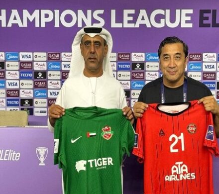 تراکتور با پیراهن اصلی مقابل شباب الاهلی