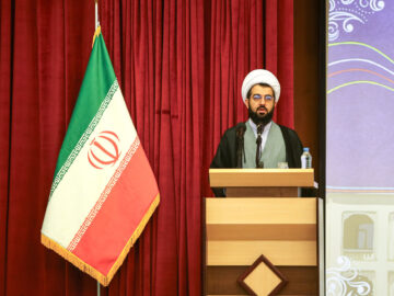 ۳۰۰ نفر در مقطع کارشناسی موسسه امام خمینی(ره) پذیرفته شده‌اند