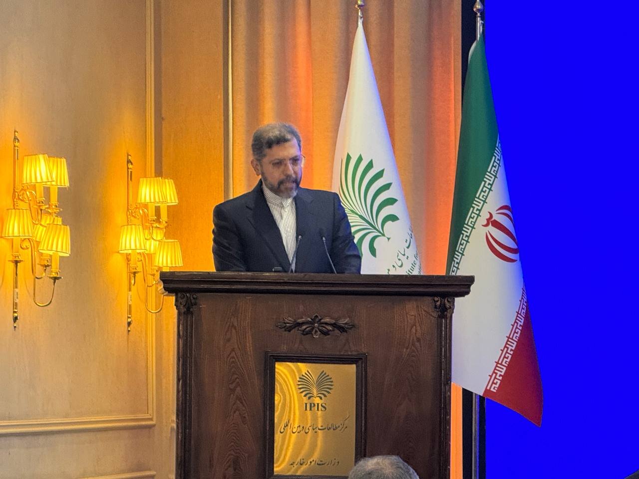 خطیب‌زاده: «اکو» نقش مهمی در سیاست همسایگی ایران دارد
