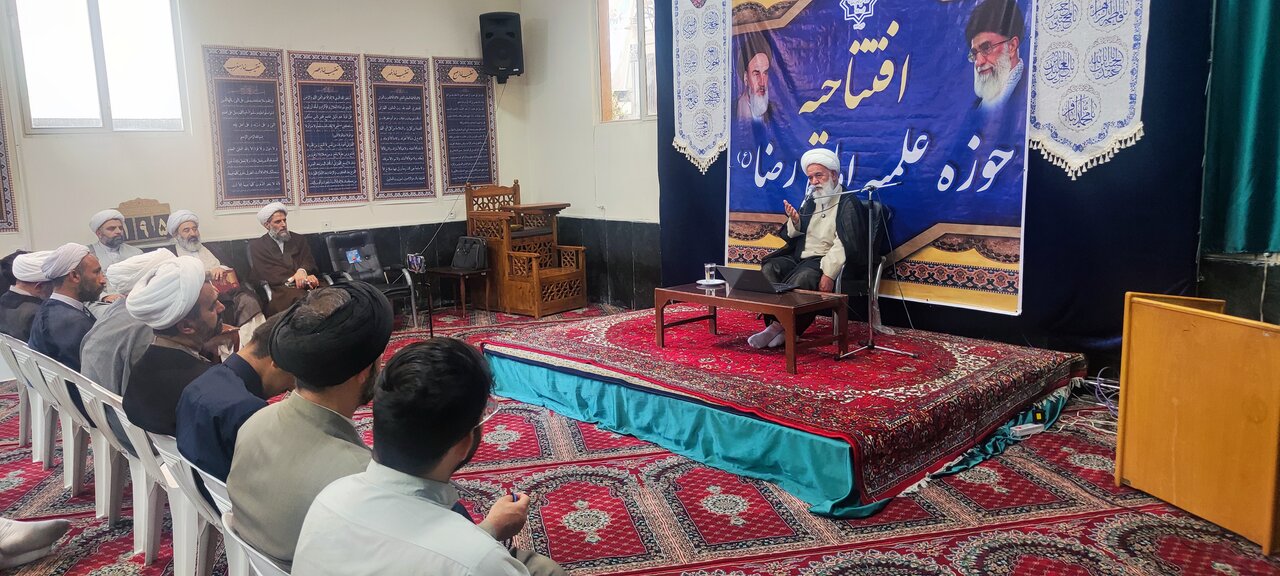 رشاد: حوزه در حال فاصله گرفتن از اصول اصیل مدیریتی خود است