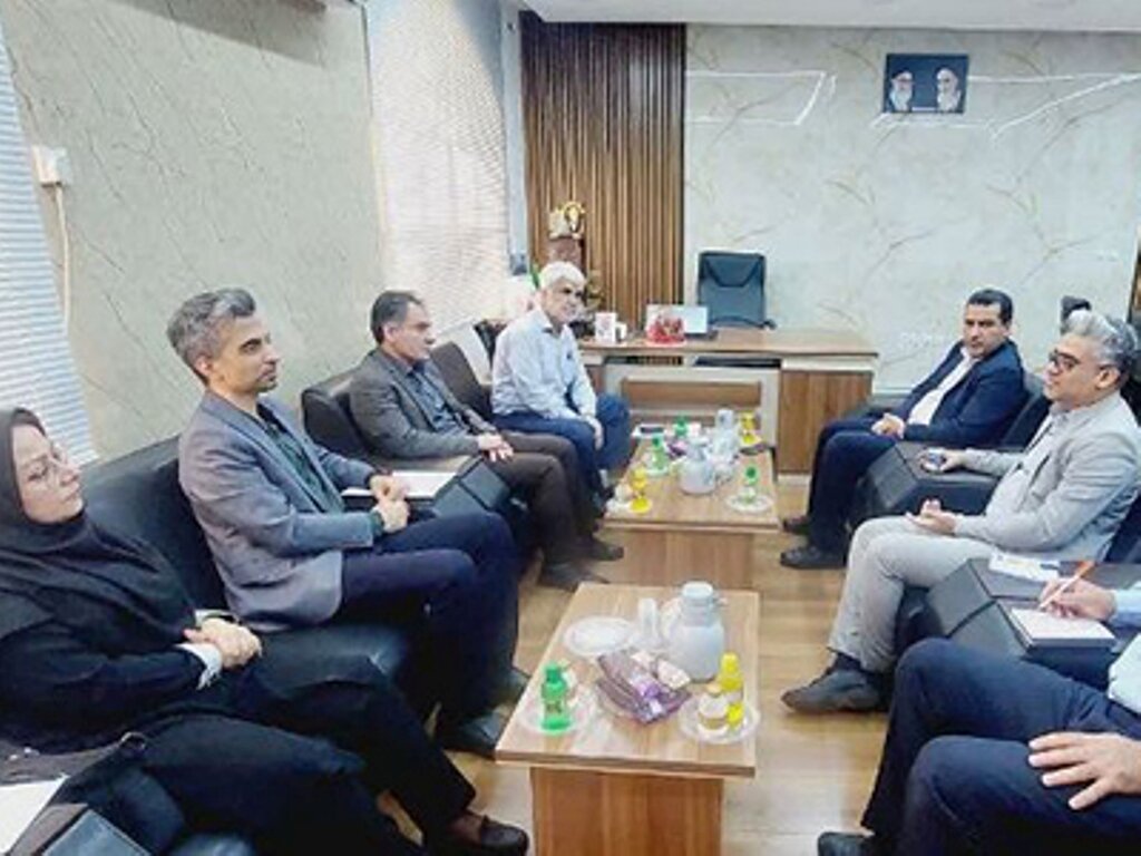 هماهنگی و تعامل حوزه سلامت با آموزش‌ و پرورش در دشتستان