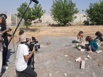 «کوه راستین» روایتگر کودکان صلح‌طلب مناطق جنگی شد