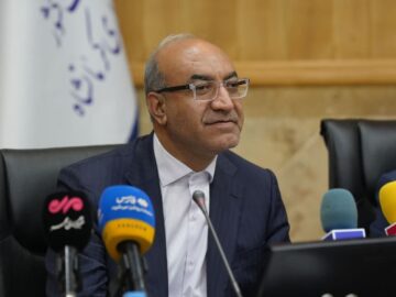 صنعتگران کرمانشاه جهادگران واقعی اقتصاد هستند