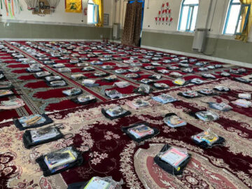 توزیع ۶۰۰ بسته لوازم‌التحریر بین دانش‌آموزان نیازمند در چناران