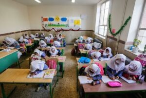 تحویل کتب درسی به مدارس و آمادگی کامل اردبیل برای سال تحصیلی جدید