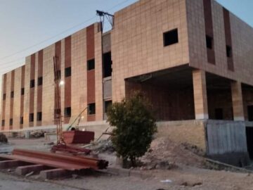 کمبود زیرساخت های درمانی در لنده، از بیمارستان تا آمبولانس فرسوده