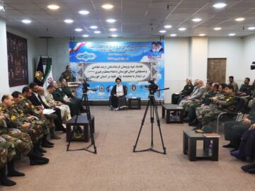 تجدید بیعت فرماندهان نیروهای مسلح خوزستان بافرمانده کل قوا