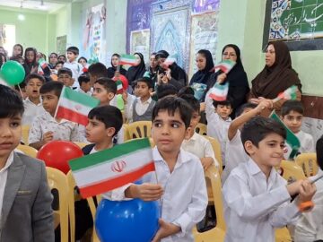 جشن شکوفه‌ها در مدارس گناوه