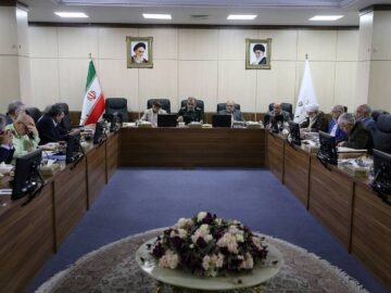 «ویژگی‌های چشم‌انداز  مطلوب جمهوری اسلامی» بررسی شد